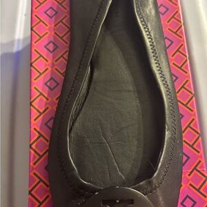 Tory Burch Black Leather Logo Ballet Flat